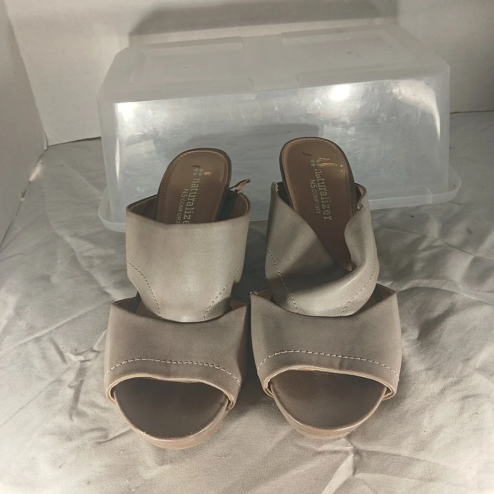 Naturalizer Nico Taupe Wedge Sandals Womens 6.5M N5 Comfort Crossover Slide Z226